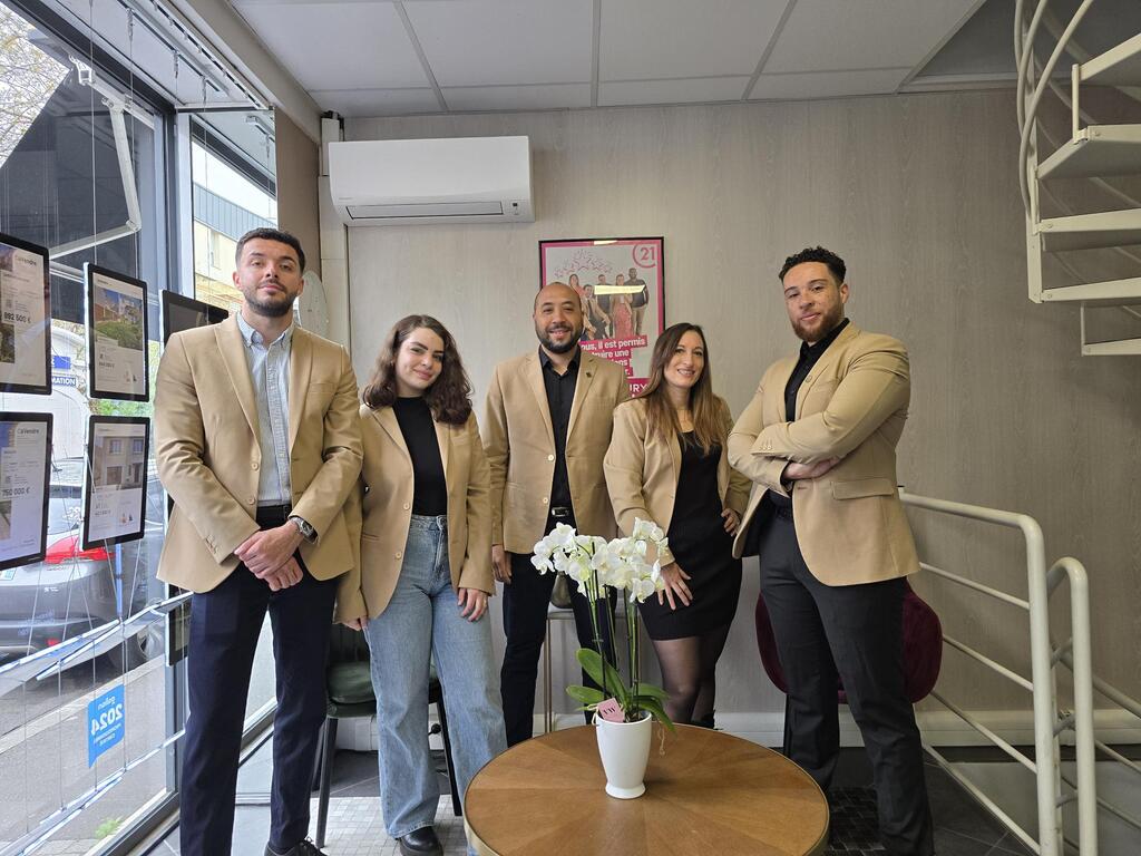 l'équipe de l'agence Officimmo