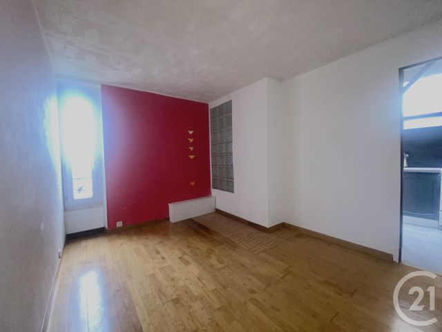 Afficher la photo en grand Appartement F2 à louer - 2 pièces - 27.97 m2 - HOUILLES - 78 - ILE-DE-FRANCE - Century 21 Officimmo