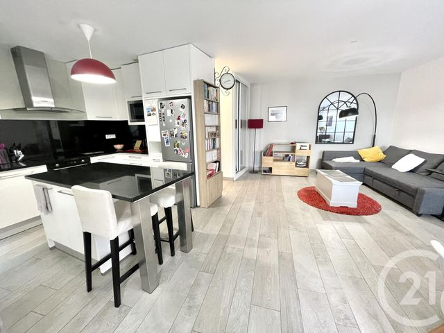 Appartement Triplex à vendre - 5 pièces - 83.0 m2 - HOUILLES - 78 - ILE-DE-FRANCE - Century 21 Officimmo