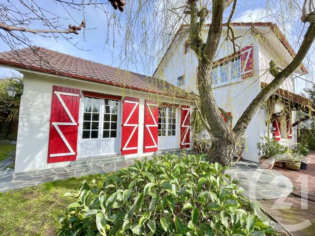 maison à vendre - 6 pièces - 153.0 m2 - HOUILLES - 78 - ILE-DE-FRANCE - Century 21 Officimmo