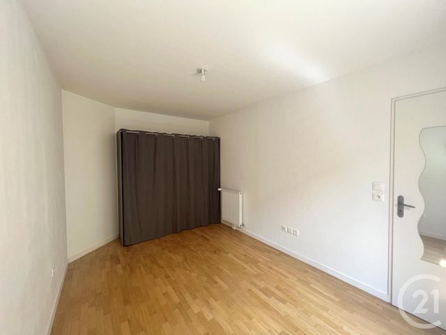 Appartement F2 à louer - 2 pièces - 36.2 m2 - HOUILLES - 78 - ILE-DE-FRANCE - Century 21 Officimmo