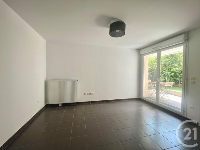 Appartement F2 à louer - 2 pièces - 36.2 m2 - HOUILLES - 78 - ILE-DE-FRANCE - Century 21 Officimmo