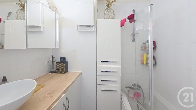 Appartement F3 à vendre - 3 pièces - 60.4 m2 - HOUILLES - 78 - ILE-DE-FRANCE - Century 21 Officimmo