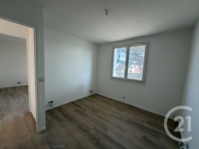 Appartement F4 à vendre - 5 pièces - 102.13 m2 - HOUILLES - 78 - ILE-DE-FRANCE - Century 21 Officimmo