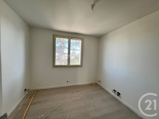 Appartement F4 à vendre - 5 pièces - 102.13 m2 - HOUILLES - 78 - ILE-DE-FRANCE - Century 21 Officimmo