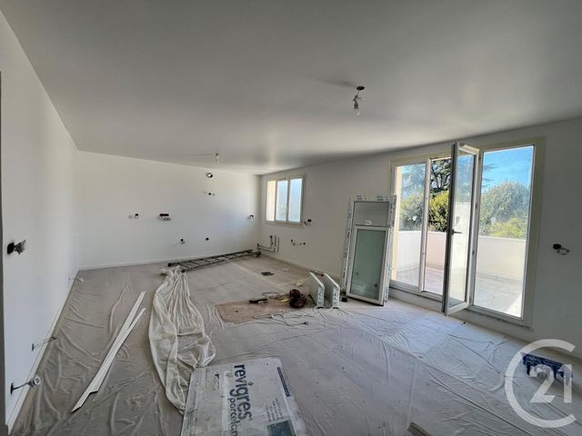 Appartement F4 à vendre - 5 pièces - 102.13 m2 - HOUILLES - 78 - ILE-DE-FRANCE - Century 21 Officimmo