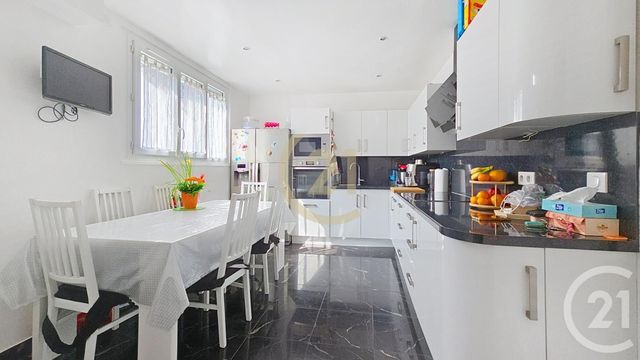 maison à vendre - 8 pièces - 236.16 m2 - SARTROUVILLE - 78 - ILE-DE-FRANCE - Century 21 Officimmo