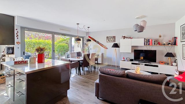 Afficher la photo en grand Appartement F4 à vendre - 4 pièces - 71.21 m2 - HOUILLES - 78 - ILE-DE-FRANCE - Century 21 Officimmo