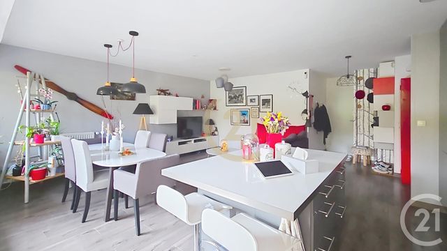 Afficher la photo en grand Appartement F4 à vendre - 4 pièces - 71.21 m2 - HOUILLES - 78 - ILE-DE-FRANCE - Century 21 Officimmo