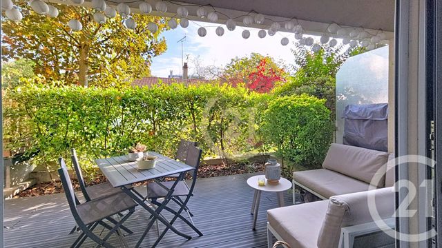 Afficher la photo en grand Appartement F4 à vendre - 4 pièces - 71.21 m2 - HOUILLES - 78 - ILE-DE-FRANCE - Century 21 Officimmo
