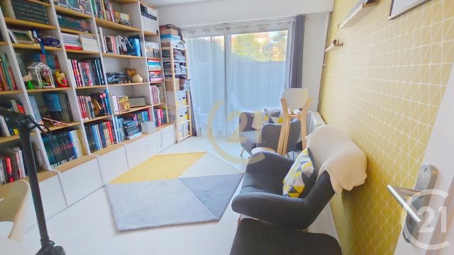 Afficher la photo en grand Appartement F4 à vendre - 4 pièces - 71.21 m2 - HOUILLES - 78 - ILE-DE-FRANCE - Century 21 Officimmo