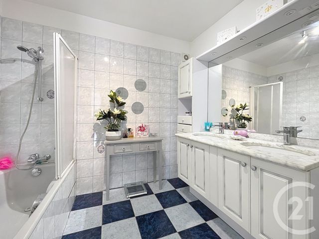 maison à vendre - 6 pièces - 120.0 m2 - HOUILLES - 78 - ILE-DE-FRANCE - Century 21 Officimmo