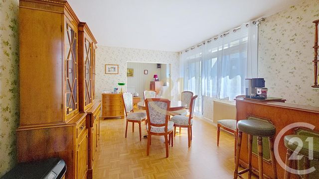 Appartement F5 à vendre - 5 pièces - 112.81 m2 - HOUILLES - 78 - ILE-DE-FRANCE - Century 21 Officimmo
