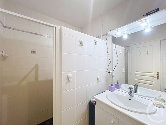 Appartement F2 à vendre - 2 pièces - 54.33 m2 - HOUILLES - 78 - ILE-DE-FRANCE - Century 21 Officimmo