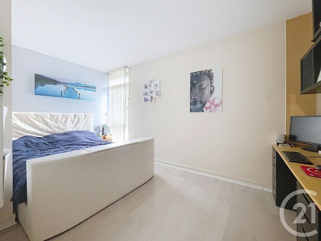 Appartement F4 à vendre - 4 pièces - 84.0 m2 - HOUILLES - 78 - ILE-DE-FRANCE - Century 21 Officimmo