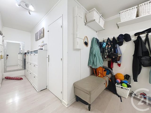 Appartement F4 à vendre - 4 pièces - 84.0 m2 - HOUILLES - 78 - ILE-DE-FRANCE - Century 21 Officimmo