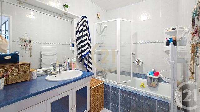 Appartement F3 à vendre - 3 pièces - 67.13 m2 - HOUILLES - 78 - ILE-DE-FRANCE - Century 21 Officimmo