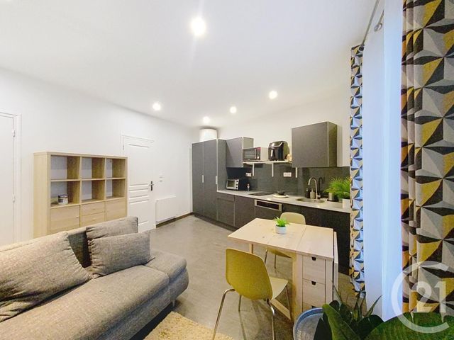 Appartement à louer - 3 pièces - 47.5 m2 - HOUILLES - 78 - ILE-DE-FRANCE - Century 21 Officimmo