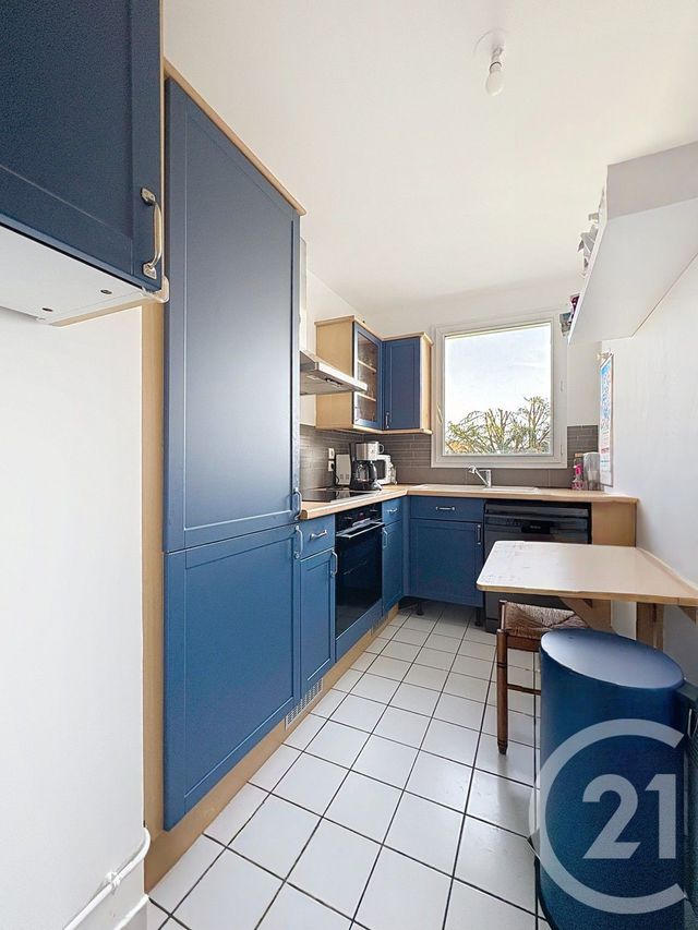 Appartement F3 à vendre - 3 pièces - 59.3 m2 - HOUILLES - 78 - ILE-DE-FRANCE - Century 21 Officimmo