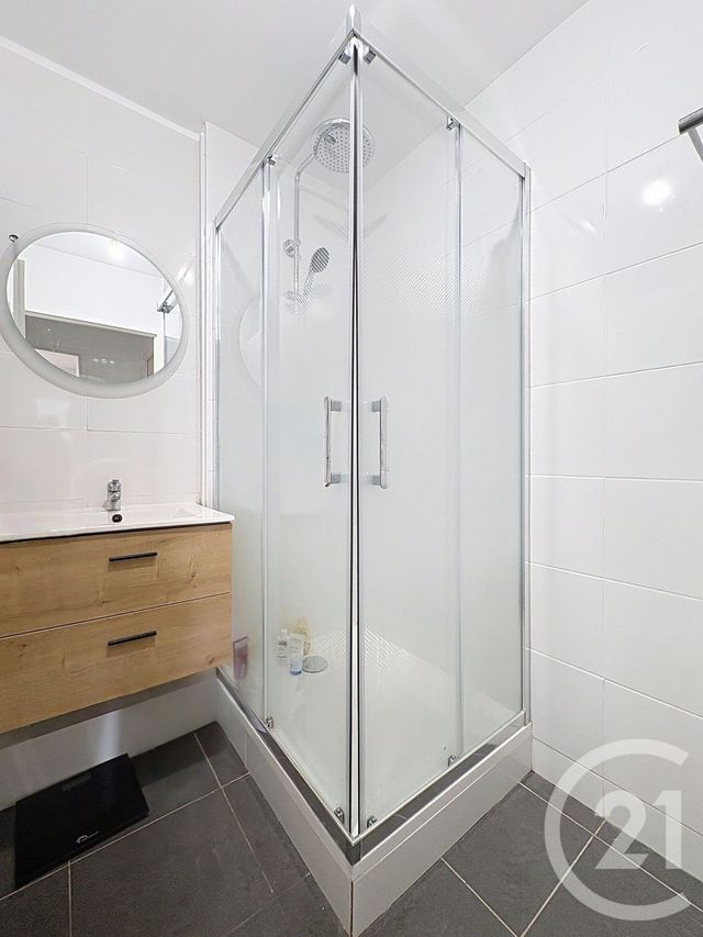 Appartement F3 à vendre - 3 pièces - 59.3 m2 - HOUILLES - 78 - ILE-DE-FRANCE - Century 21 Officimmo