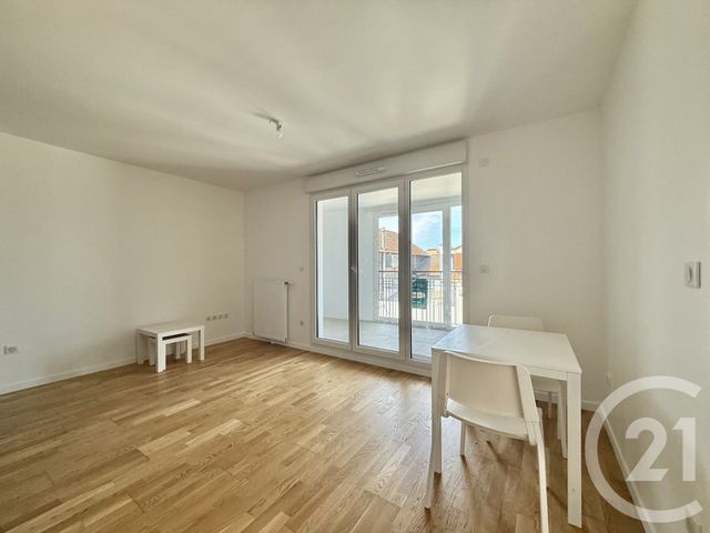 Appartement F2 à louer - 2 pièces - 40.24 m2 - HOUILLES - 78 - ILE-DE-FRANCE - Century 21 Officimmo