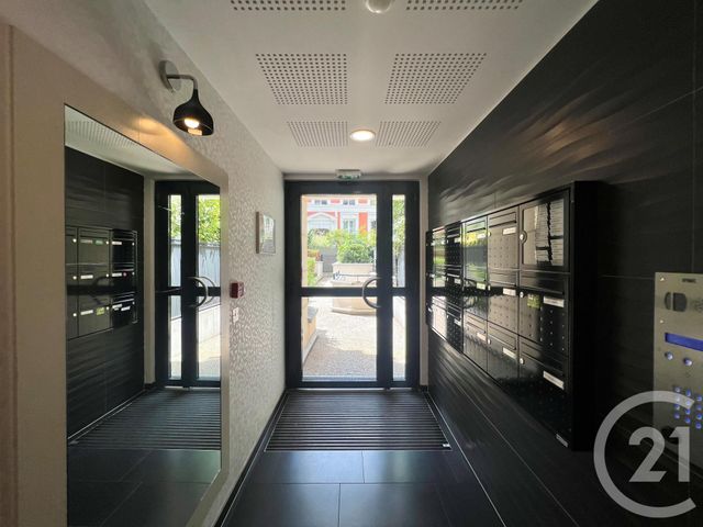Appartement F2 à louer - 2 pièces - 36.2 m2 - HOUILLES - 78 - ILE-DE-FRANCE - Century 21 Officimmo