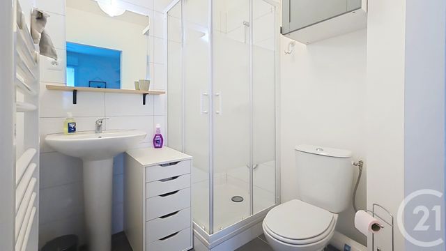 Appartement Studio à louer - 1 pièce - 20.25 m2 - SARTROUVILLE - 78 - ILE-DE-FRANCE - Century 21 Officimmo