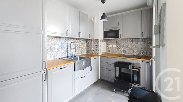 Appartement F3 à louer - 3 pièces - 62.0 m2 - HOUILLES - 78 - ILE-DE-FRANCE - Century 21 Officimmo