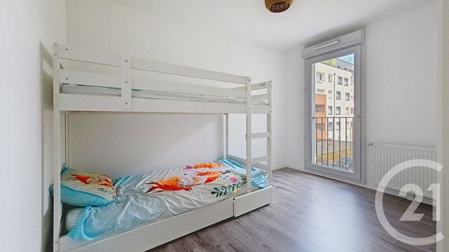 Appartement F3 à louer - 3 pièces - 62.0 m2 - HOUILLES - 78 - ILE-DE-FRANCE - Century 21 Officimmo