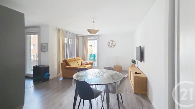 Appartement F3 à louer - 3 pièces - 62.0 m2 - HOUILLES - 78 - ILE-DE-FRANCE - Century 21 Officimmo