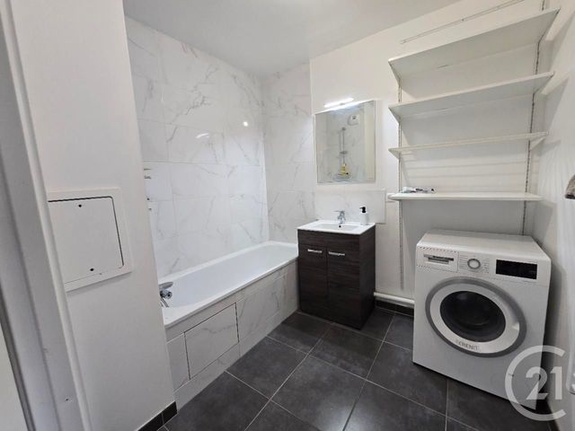 Appartement F3 à louer - 3 pièces - 62.0 m2 - HOUILLES - 78 - ILE-DE-FRANCE - Century 21 Officimmo