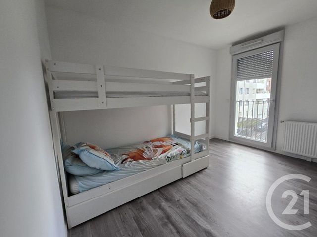 Appartement F3 à louer - 3 pièces - 62.0 m2 - HOUILLES - 78 - ILE-DE-FRANCE - Century 21 Officimmo