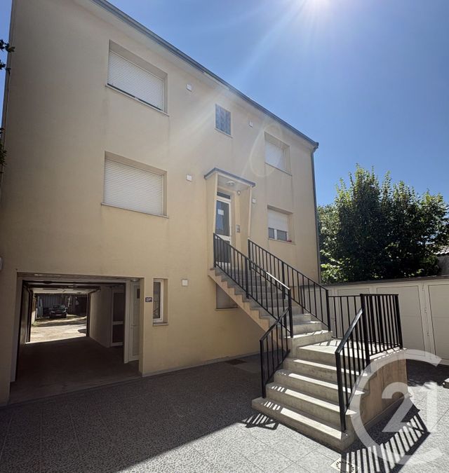 Appartement F2 à vendre - 2 pièces - 31.0 m2 - HOUILLES - 78 - ILE-DE-FRANCE - Century 21 Officimmo