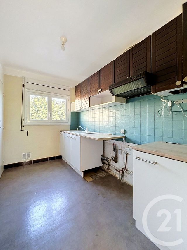 Appartement F4 à vendre - 4 pièces - 67.0 m2 - HOUILLES - 78 - ILE-DE-FRANCE - Century 21 Officimmo