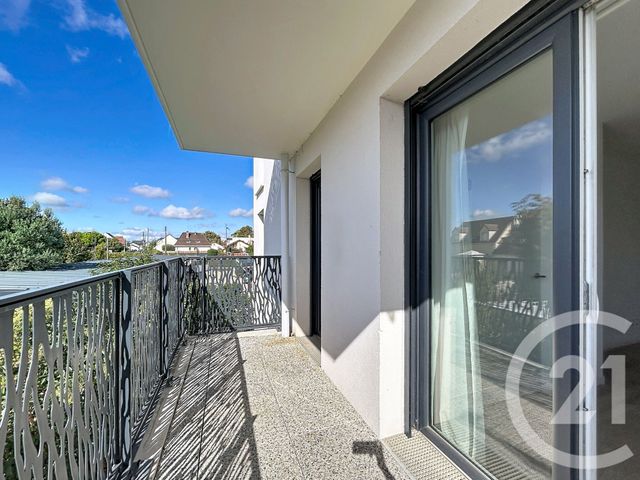 Appartement F3 à vendre - 3 pièces - 63.01 m2 - HOUILLES - 78 - ILE-DE-FRANCE - Century 21 Officimmo