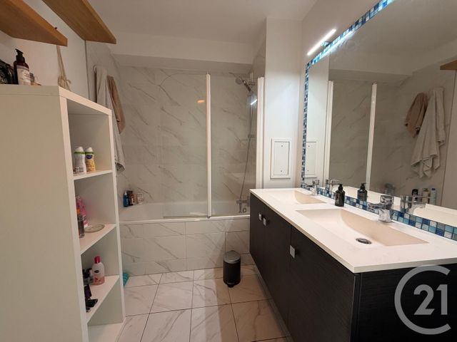 Appartement F2 à louer - 2 pièces - 45.85 m2 - HOUILLES - 78 - ILE-DE-FRANCE - Century 21 Officimmo